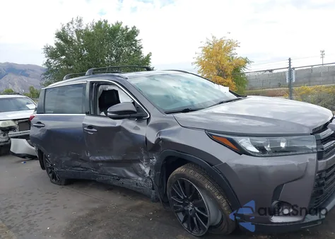 2019 Toyota Highlander Se z USA, uszkodzony, nr VIN 5TDJZRFH0KS705182